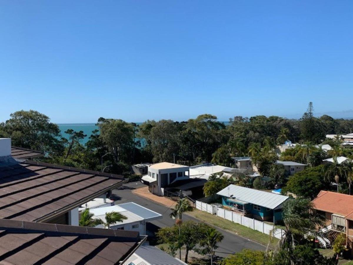 Grand Mercure Allegra Hervey Bay Dış mekan fotoğraf View of the bay from the town