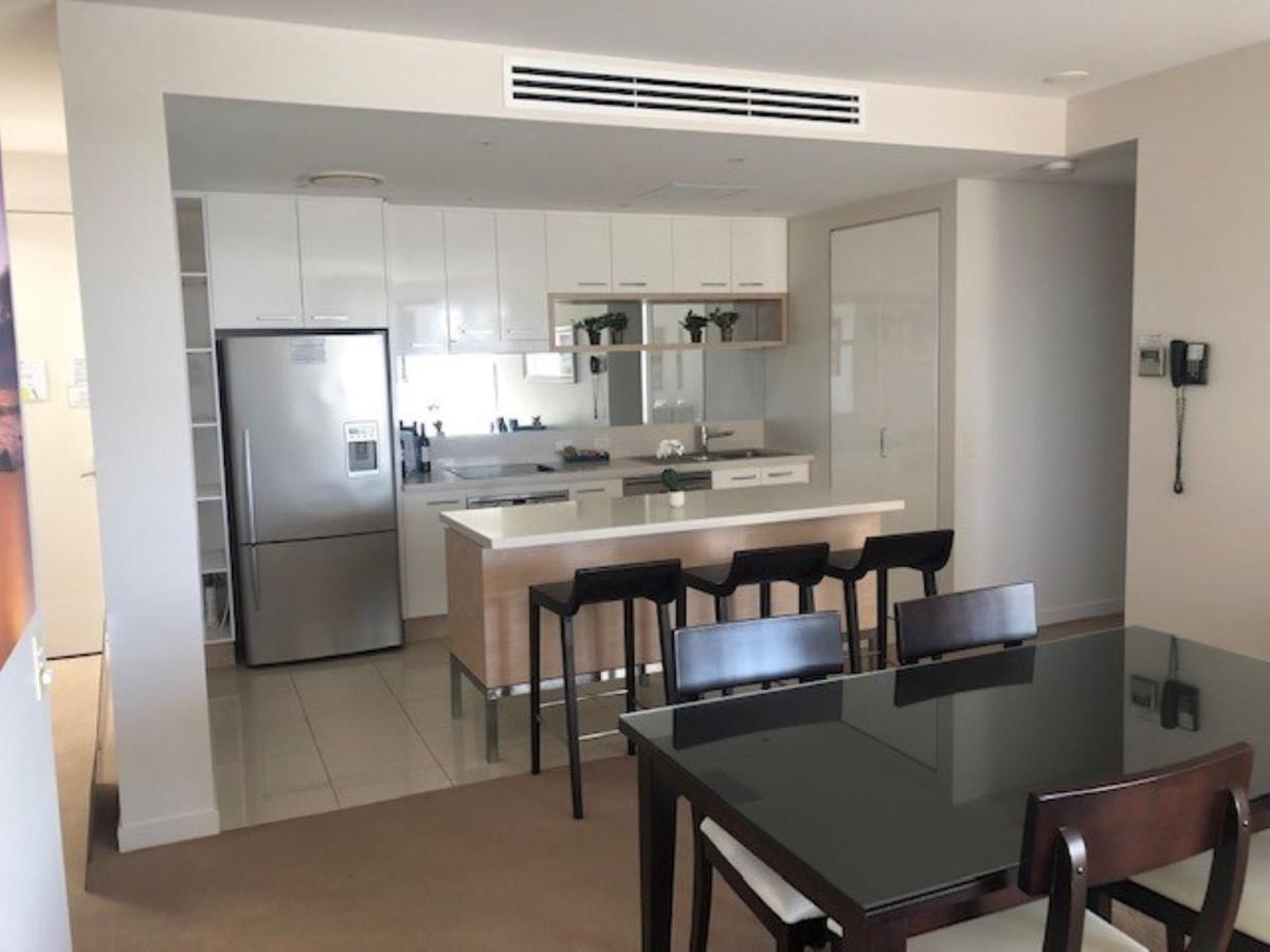 Grand Mercure Allegra Hervey Bay Dış mekan fotoğraf A kitchen in a typical apartment