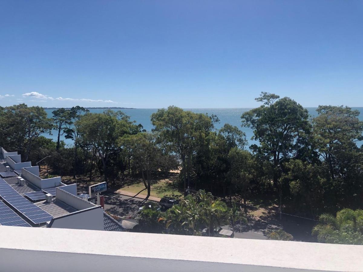 Grand Mercure Allegra Hervey Bay Dış mekan fotoğraf View of Moreton Bay from the University of Queensland St Lucia campus