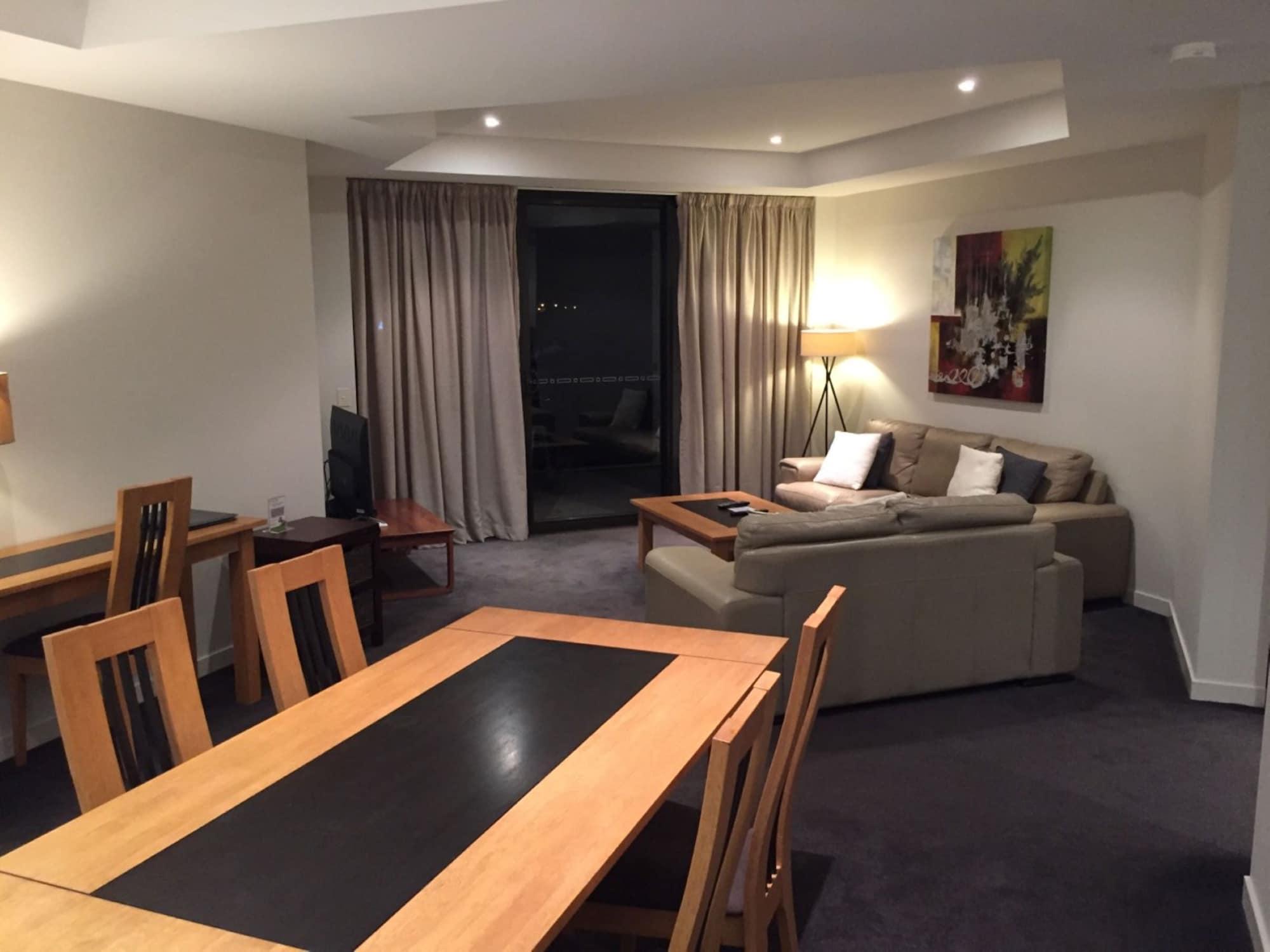 Grand Mercure Allegra Hervey Bay Dış mekan fotoğraf A typical apartment at the hotel