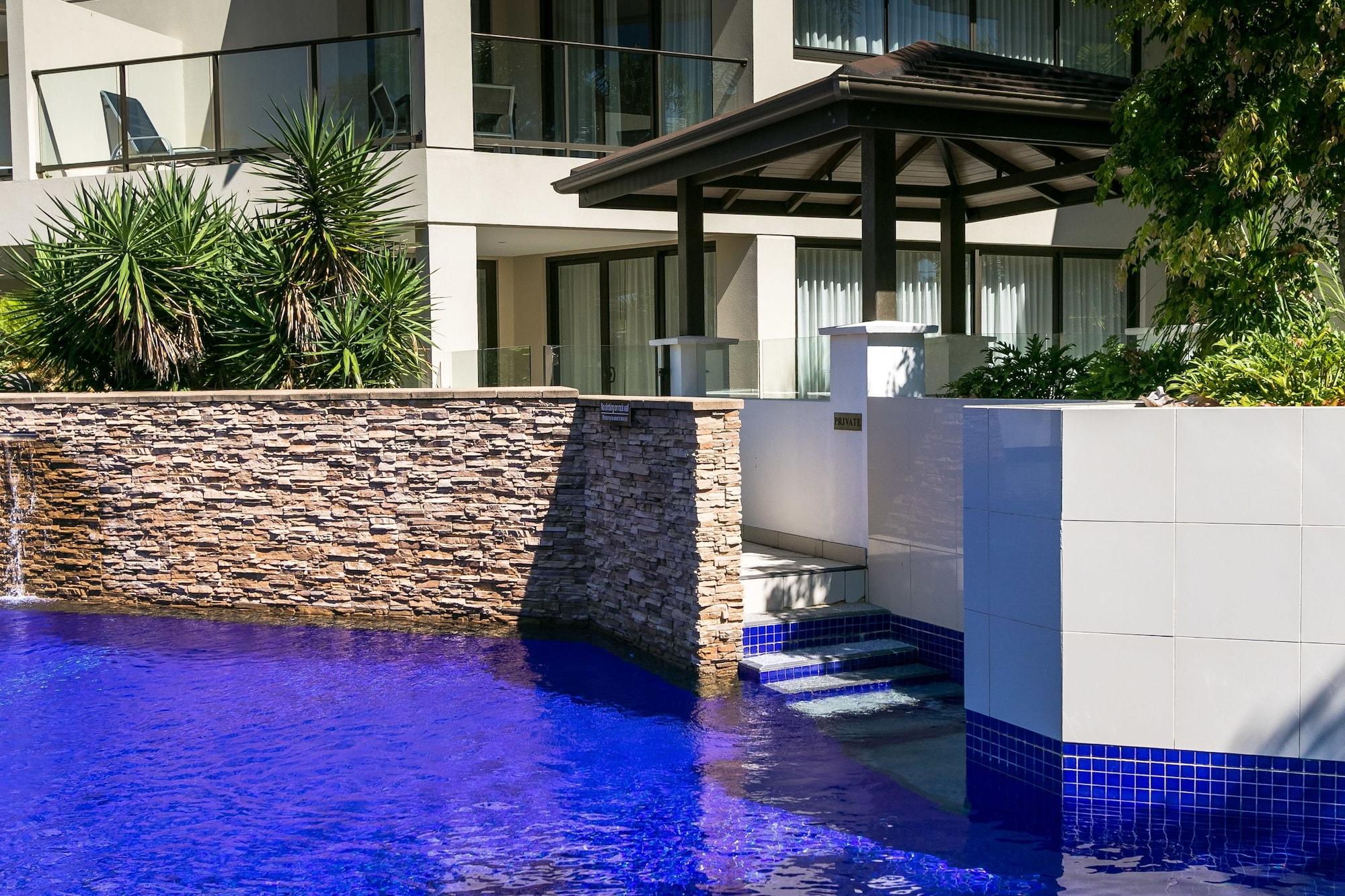 Grand Mercure Allegra Hervey Bay Dış mekan fotoğraf A pool at the W Hotel, Brisbane