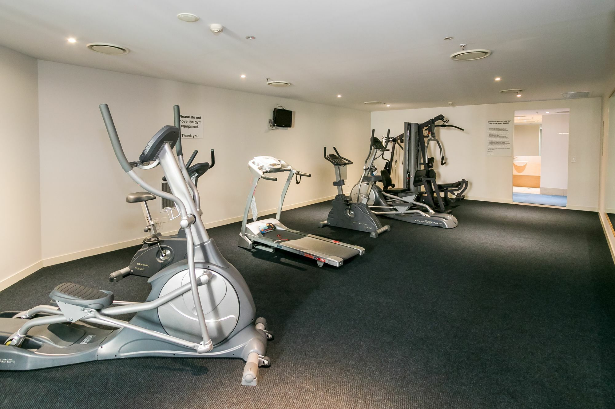 Grand Mercure Allegra Hervey Bay Dış mekan fotoğraf The gym at the hotel