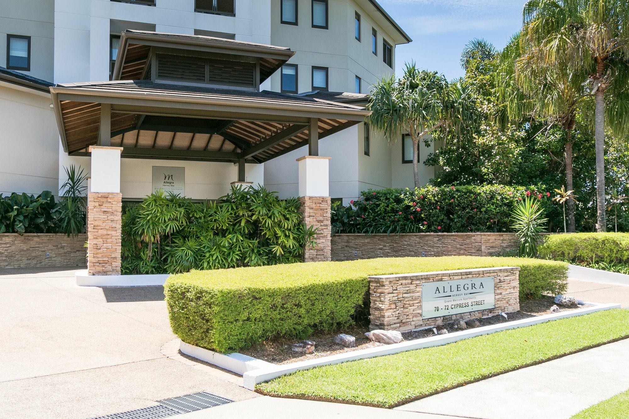 Grand Mercure Allegra Hervey Bay Dış mekan fotoğraf Entrance to the building